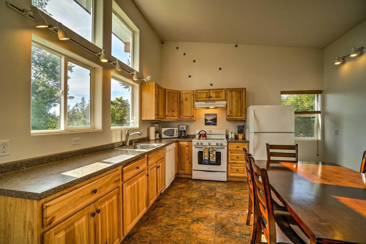 Secluded Getaway With Deck, Steps To Fritz Creek! Villa Homer Exterior photo